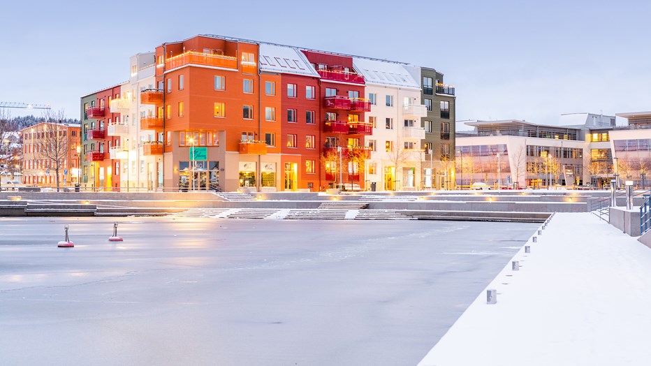 Takvåningarna har generösa terrasser, de flesta med havsutsikt. Takvåningarna har generösa terrasser, de flesta med havsutsikt.