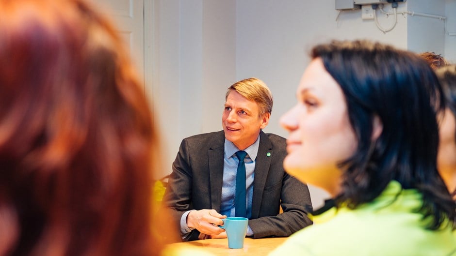 När Skanskas nya lärlingsprogram för kvinnor startade deltog även bostadsminister Per Bolund (MP) som var nyfiken på initiativet.