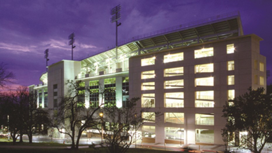 Donald W. Reynolds Razorback Stadium Expansion Donald W. Reynolds Razorback Stadium Expansion