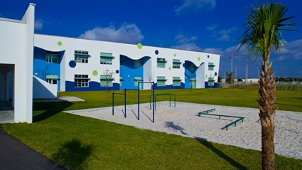 Holmes Elementary School