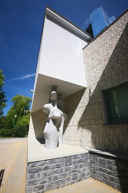 Academic Centre of Culture „Chatka Żaka” in Lublin