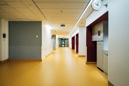 Corridor over intensive care – Photographer Kristoffer Marchi