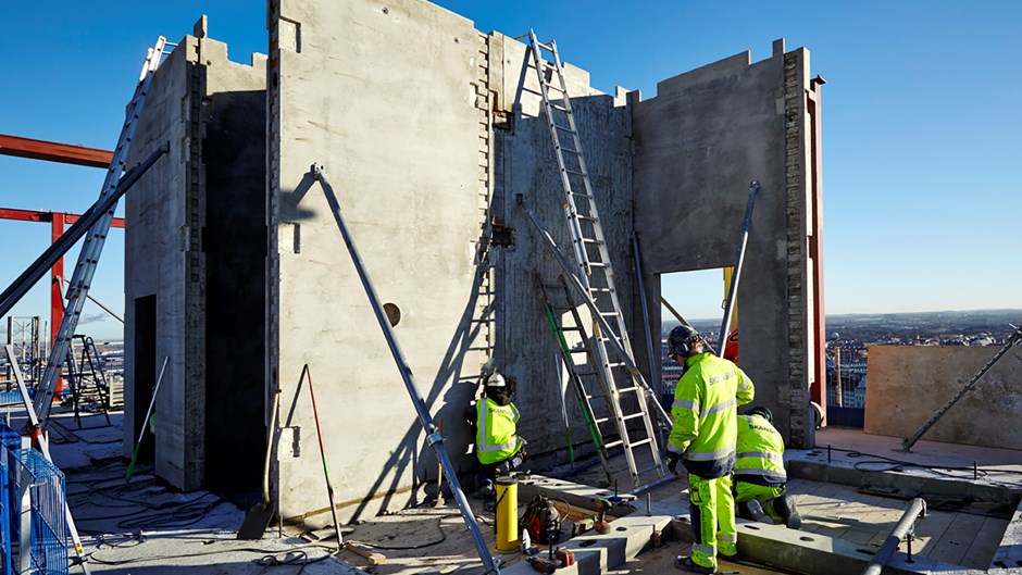 Betongarbete med väggar och golv
