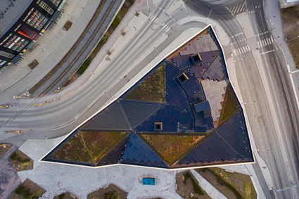 Byggnaden skulle uppnå högsta nivå miljömässigt och den har fått certifieringen Leed Platinum.