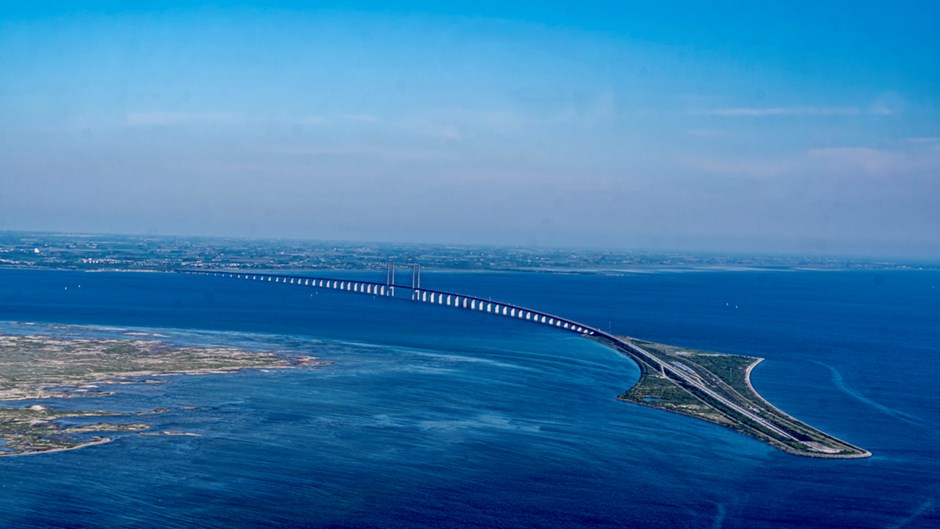 Pepparholm är en avlång, konstgjord ö där Öresundsbron övergår i en tunnel in mot Köpenhamn.