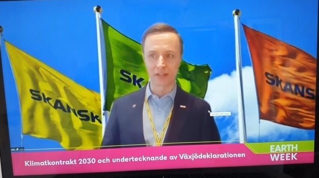 I mars 2021 undertecknade Skanskas Hans-Fredrik Helldahl Växjödeklarationen som är ett löfte till kommunen om samverkan för ett klimatneutralt samhälle 2030.