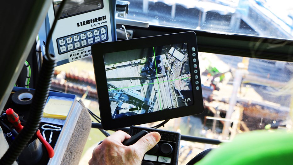 The crane operator's workplace high up in the air above Slussen. The crane operator's workplace high up in the air above Slussen.