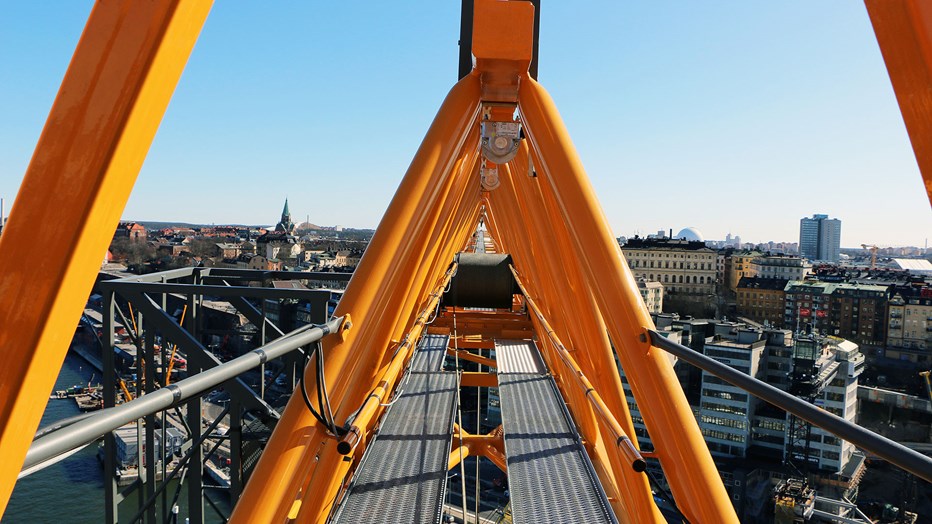The highest point of the Slussen tower crane. The highest point of the Slussen tower crane.