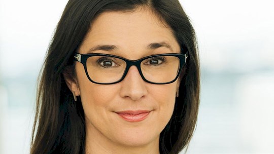 Bild Lena Hök liggande