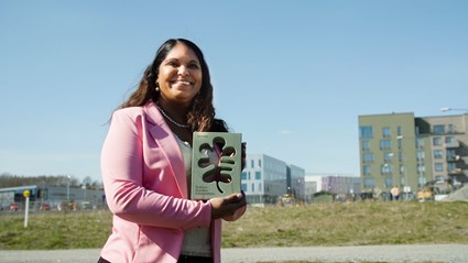 Emma Feldman, kommunstyrelsens ordförande i Järfälla vid invigningen av produktionen av Parkkvarteret