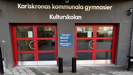 Skanska har moderniserat och byggt om fastigheten Psilander där Törnströmska gymnasiet har sin verksamhet.