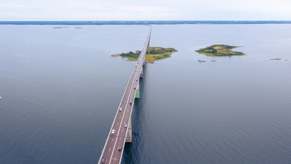 Vy över Ölandsbon en sommardag.
