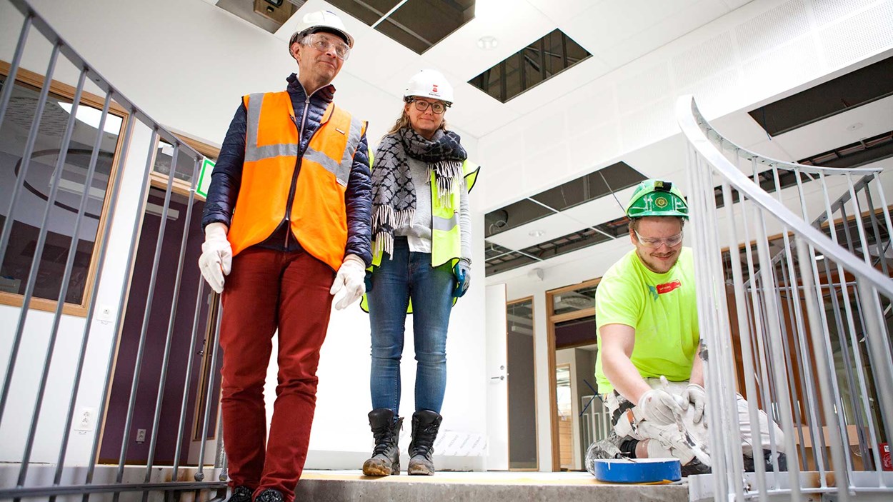 Peter Forssman, Skanska, och Ann Olsson, fastighetsförvaltningen på Helsingborgs stad.