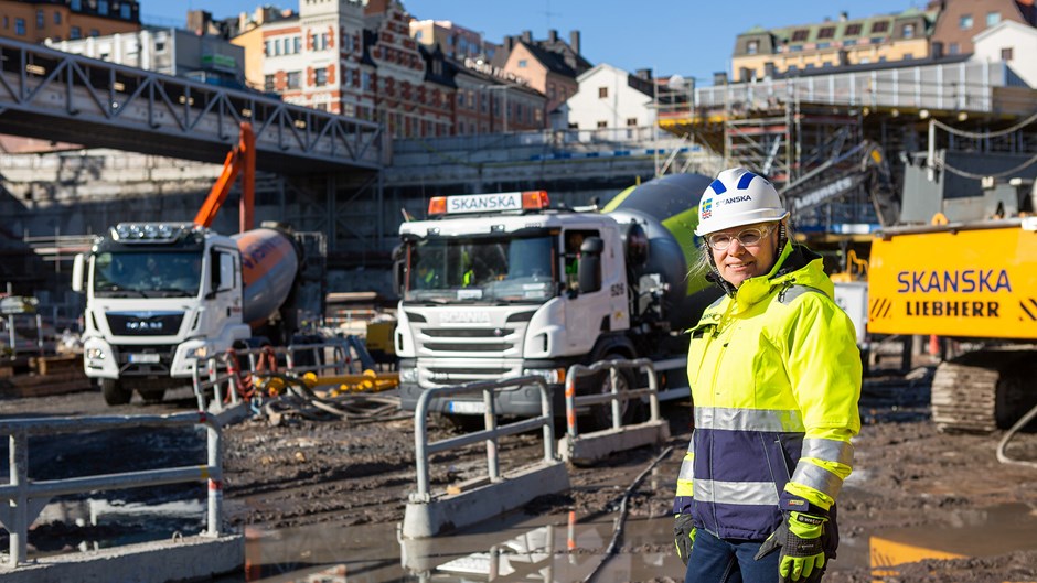 Projektet är komplext och det ställer höga krav på information och planering om vad som gäller dag för dag, säger Kristina Eliasson,  logistikansvarig och blockchef för produktionssupport på Skanskas delprojekt på Slussen.