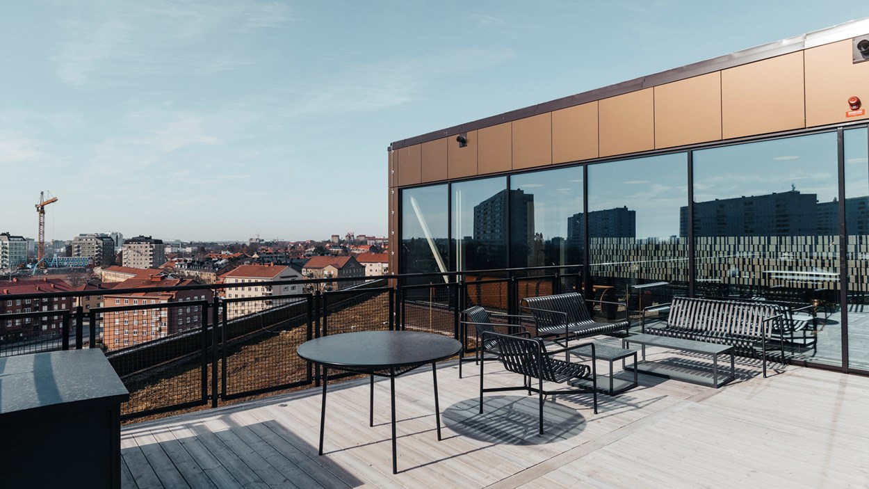 I nya Solna United har hyresgästerna tillgång till konferenslokaler och mötesrum på taket.