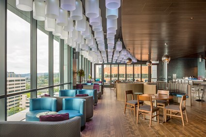 As one of the top U.S. markets, The Widewaters Group wanted to invest in a hotel development near Portland's progressive, urban core. Skanska partnered with Hogan Campis Architecture to construct a boutique hotel, while carefully preserving historic street lamps that surround the premier site