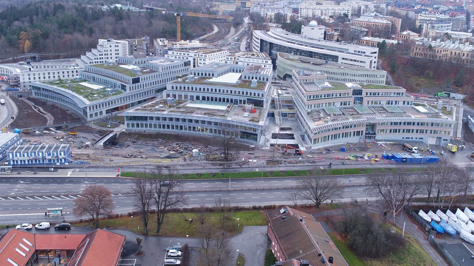 Lokalerna inrymmer utbildningslokaler, kontor och laboratorier för studenter, lärare och forskare. Lokalerna inrymmer utbildningslokaler, kontor och laboratorier för studenter, lärare och forskare.
