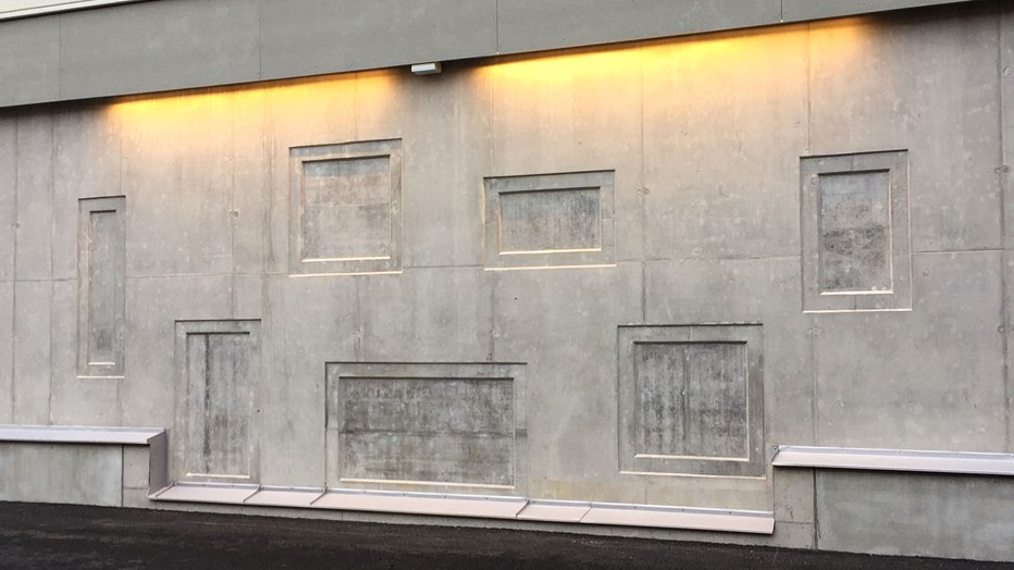 Betongen har formats och skapat en vacker utsmyckning. Betongen har formats och skapat en vacker utsmyckning.
