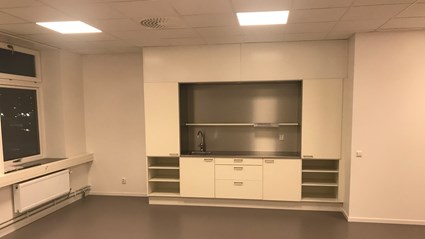 Vi har monterat nya moderna kök.