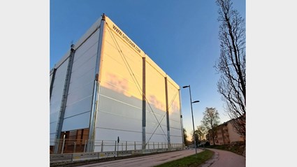 Det mobila väderskyddet möjliggör torr och säker produktion oavsett väder.