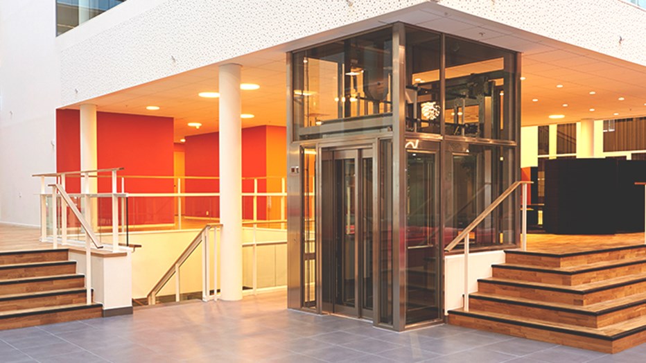 Moderna öppna ytor, med mängder av dagsljus Moderna öppna ytor, med mängder av dagsljus