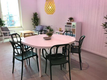 De boende har gott om plats att umgås med varandra och gäster