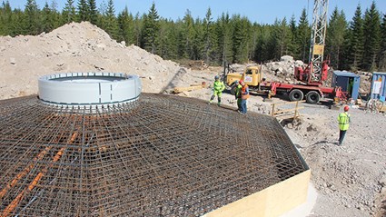 En viktig del i arbetet var att minska storleken på betongfundamenten.