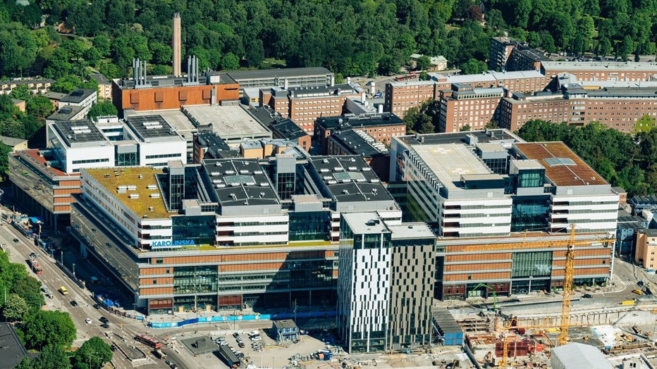 Nya Karolinska Solna, sett från luften. Nya Karolinska Solna, sett från luften.