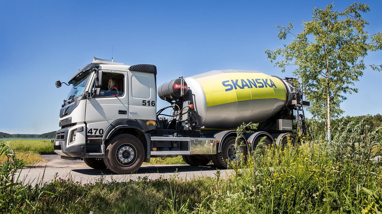 Concrete mixer with Skanska logo