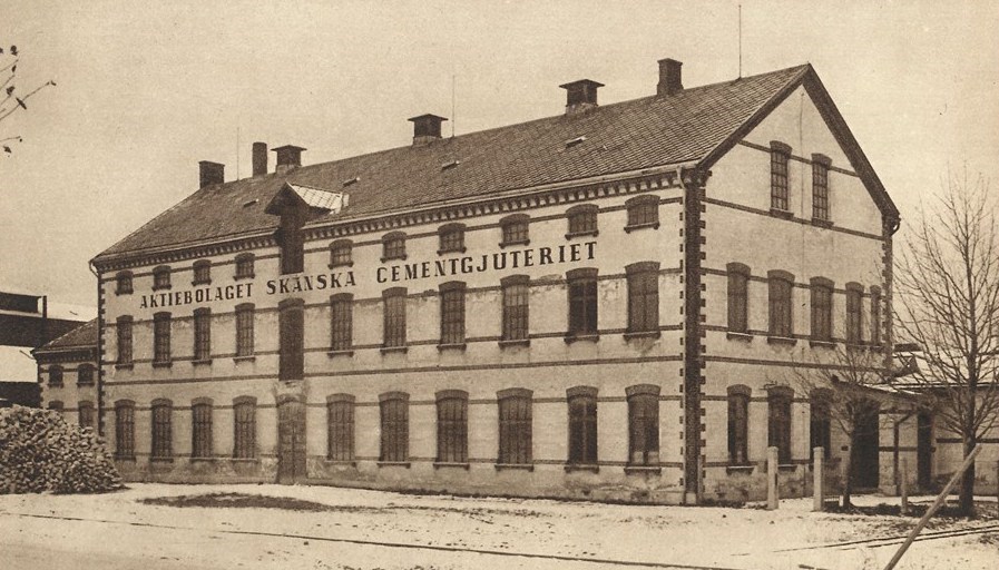 Svartvit bild på Skånska Cementgjuteriets fabrik i Limhamn.