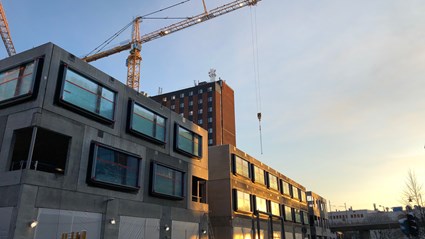 Under våren 2020 var stommontaget av hus 1 färdigt.