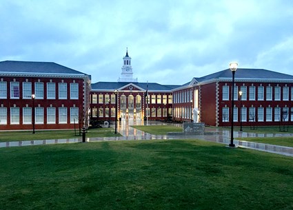 Skanska assisted Portland Public Schools to deliver this historically significant high school renovation, complete with a 74-year-old, 110-ton sandstone statue of Benjamin Franklin.
