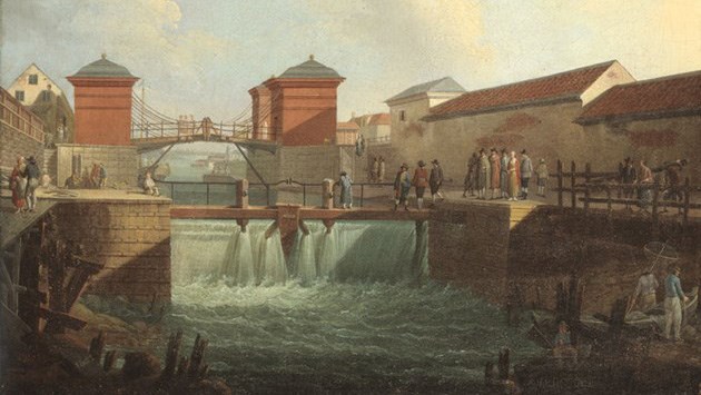 Den andra slussen, Polhems sluss vid en kraftig vårflod 1780. Under byggtiden gjorde man provisoriska fördämningar och Polhem konstruerade en serie pumpar som drevs av människor och hästar för att hålla arbetsplatsen torr. Konstnär Anders Holm www.stockholmskallan.