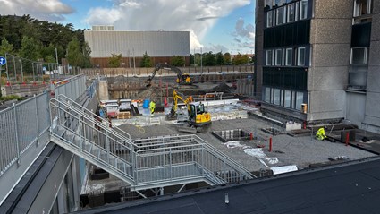 Att arbeta med mark och grundkonstruktioner i direkt anslutning till befintlig vårdverksamhet kräver god planering.