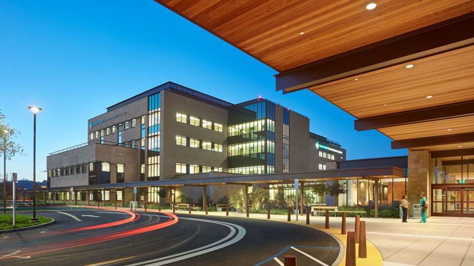 Sutter Health and the Palo Alto Medical Foundation wanted to construct a new Outpatient Center using an Integrated Project Delivery (IPD) approach. Skanska co-located in a Big Room with the design team and design-assist trade partners to promote the highest level of collaboration while delivering the project on time and budget. (Photo by Bruce Damonte ©2014) Sutter Health and the Palo Alto Medical Foundation wanted to construct a new Outpatient Center using an Integrated Project Delivery (IPD) approach. Skanska co-located in a Big Room with the design team and design-assist trade partners to promote the highest level of collaboration while delivering the project on time and budget. (Photo by Bruce Damonte ©2014)