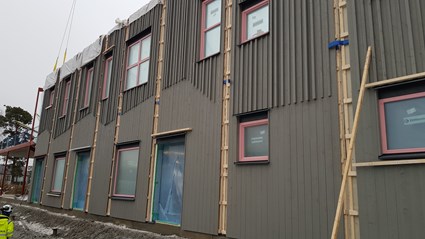 Den lekfulla panelen är både hållbar och vacker.