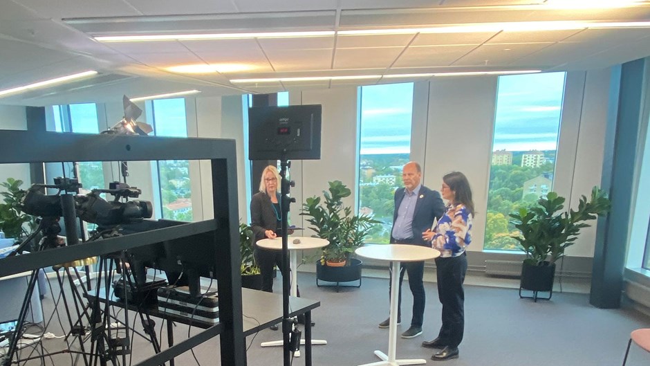 Webinar med Hans Wallström Bild från webbinaret med Hans och två andra, inklusive inseplningsuppsättningen.