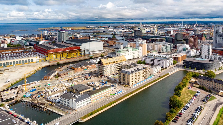 Citadellsstaden i Malmö är ett nära samarbete mellan olika enheter inom Skanska, där Skanska Sverige bygger på uppdrag av Skanska Öresund, Nya Hem och Hyresbostäder.