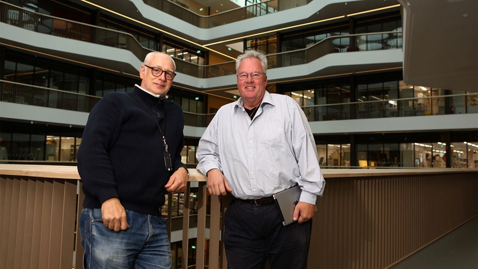 Stefan Hedenström, produktionschef, och Anders Barosen, projektchef, Skanska, är två nyckelpersoner som var med genom hela projektet. Biomedicum, Stockholm.