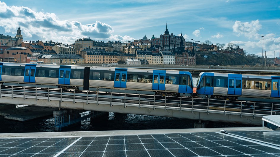 Projektet med solceller på byggbodarnas tak stöds av Bra Miljöval och kan på sikt minska både effektuttag och klimatpåverkan.