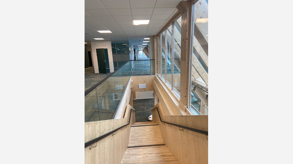 In the office section of the building there are about 600 workplaces. In the office section of the building there are about 600 workplaces.