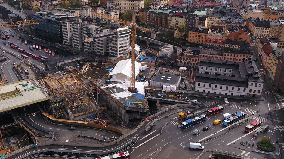 Vy över brofästet mot Södermalm.