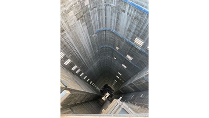 Under november startar arbetet med installation av bjälklag, totalt 29 våningsplan.