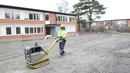 Boendebyggarna offer long-term unemployed in Örebro an internship in construction and a chance to get a job.