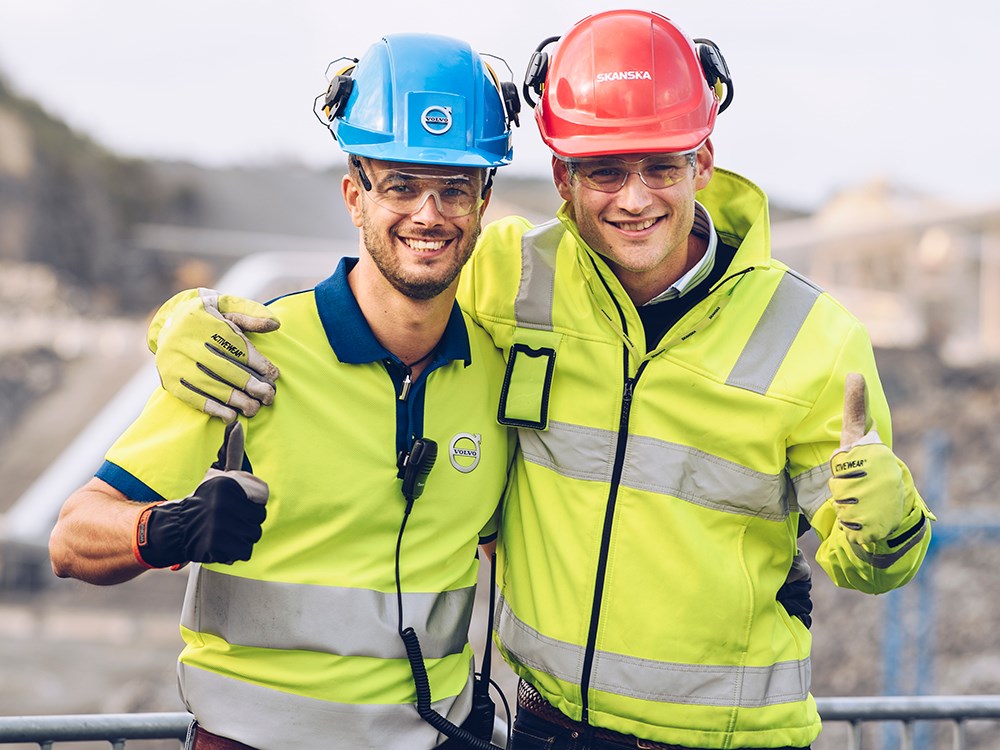 Bild på projektledarna Uwe från Volvo CE och Andreas från Skanska