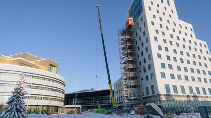 3000 prefabricerade betongelement användes i projektet. De största väger närmare 20 ton.