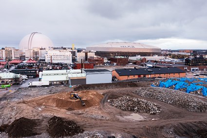 Skanska har fått i uppdrag av Stockholms stad att genomföra anläggningsarbeten vid Skakthusområdet.