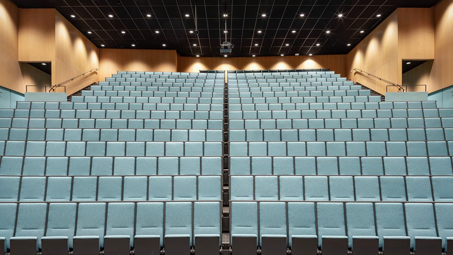 Skolan får en stor och inbjudande aula. Foto Felix Gerlach Skolan får en stor och inbjudande aula. Foto Felix Gerlach