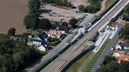 Kattarps stationsområde anpassas till det nya spåret och ökat resande som förväntas ske i framtiden.