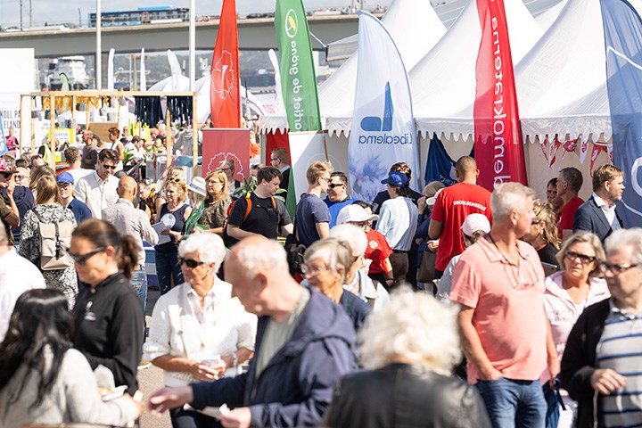 Frihamsndagarna Göteborg folkmassa Foto Ola Kejllbye